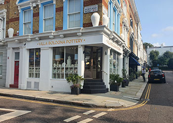 Prominent Corner Site - Shop & Basement to Let – Class E, 480 sq ft sales (44.6 sq m), 102 Portland Road, Holland Park, London W11 | JMW Barnard Commercial Property Agents'; ?>