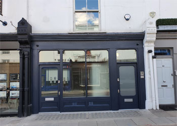 >Office/Retail Showroom with Rear Garden to Let, 1240 sq ft (115 sq m), Ground Floor & Basement, 12 Abingdon Road, Kensington, London W8