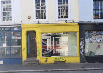 >Entire Retail Property To Let, On main pedestrian route to Portobello Road, 1,078 sq ft 100 sq m net, 31 Pembridge Road, Notting Hill Gate, London W11