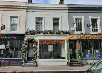 >Retail Shop and Upper Parts to Let – All Class E uses considered, 969 sq ft (90 sq m), 47 Pembridge Road, Notting Hill Gate, London W11