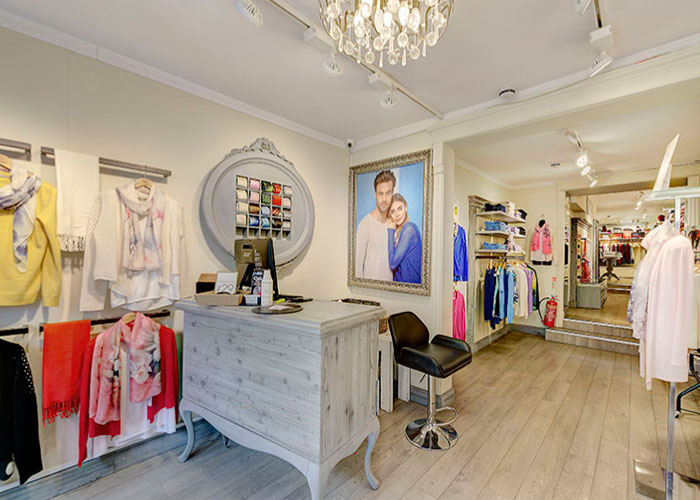 Shop to Let, 77 Portobello Road, Portobello Market, W11 JMW Barnard