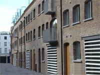 Ground Floor Office/Showroom To Let, 336 sq ft (31.2 sq m), 18 Powis Mews, Notting Hill, London, W11